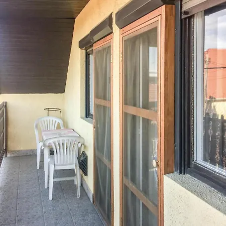 Three-bedroom In Appartamento *